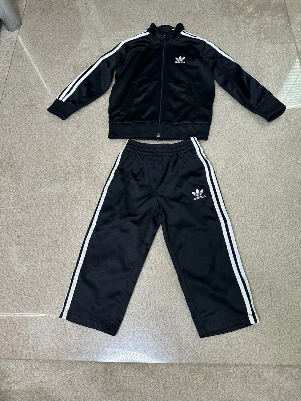 ADIDAS BLACK WHITE STRIPED TRACK SUIT TODDLER 2T